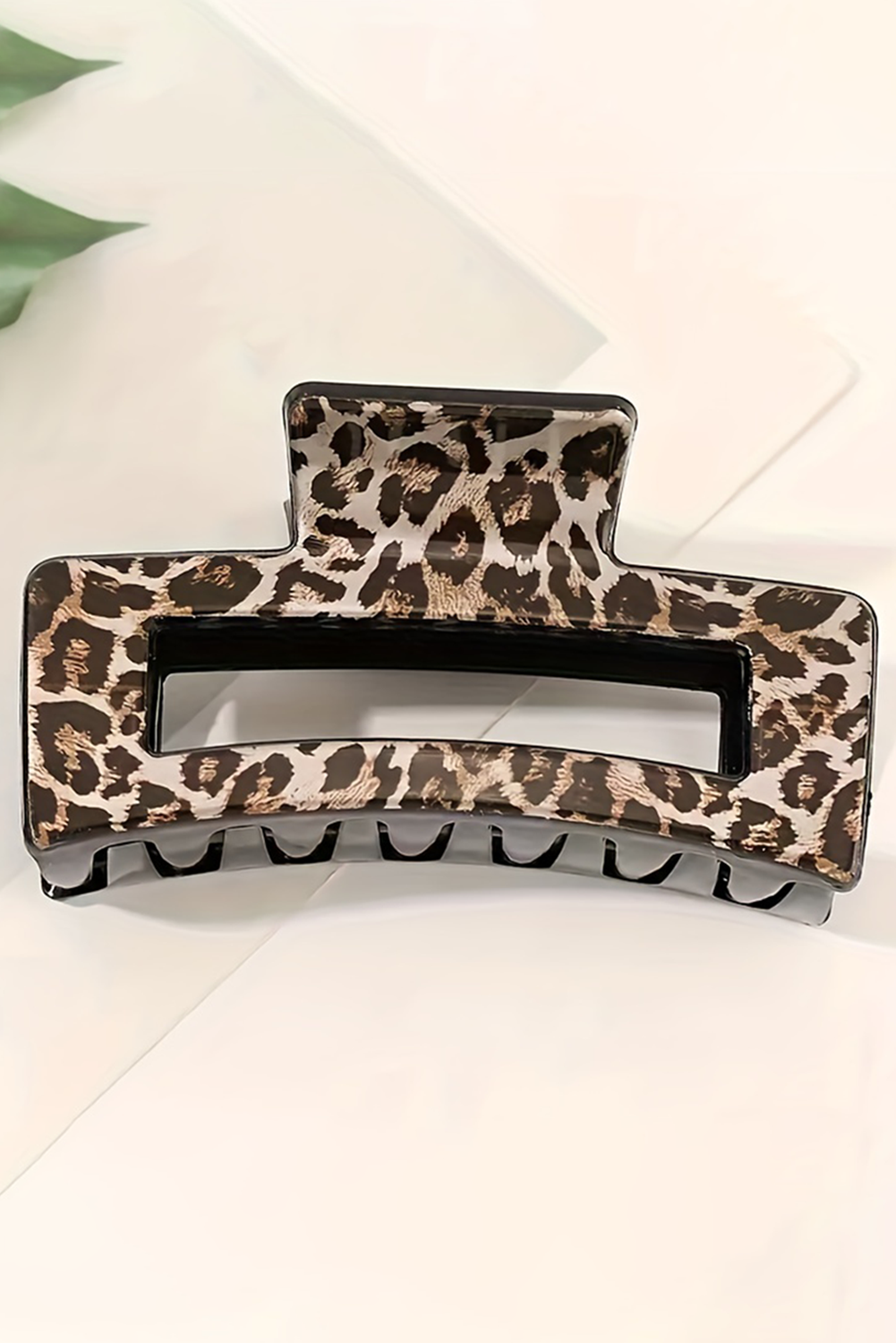 Leila Large Hair Claw Clip-0
