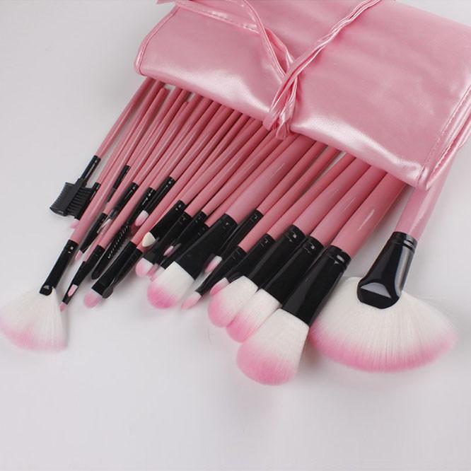 32 Piece High Quality Wooden Makeup Brush Set