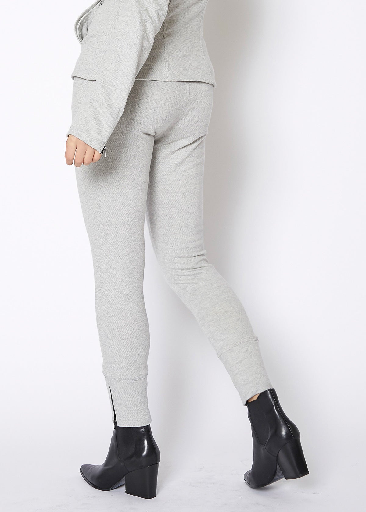 Drawstring Waist Fitted Jogger Pants In Heather Grey