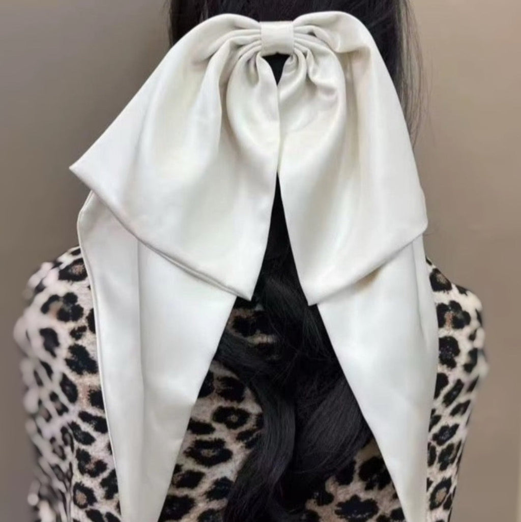 Mighty Bow Bride Hair Clip-3