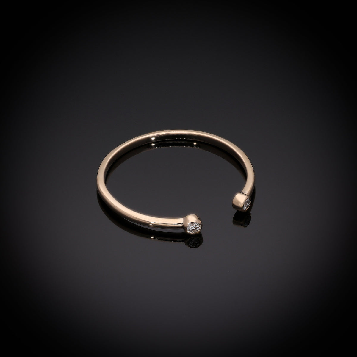 Classic 14K Gold Diamond Gap Ring