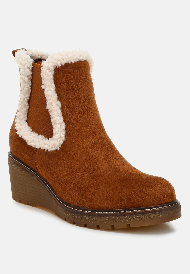 Faux Fur Lined Chelsea Boots