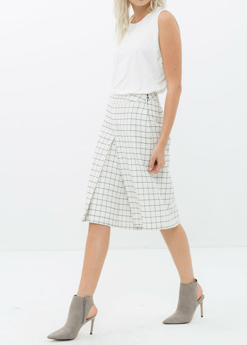 Comfy Wide Leg Pants In Square Jacquard