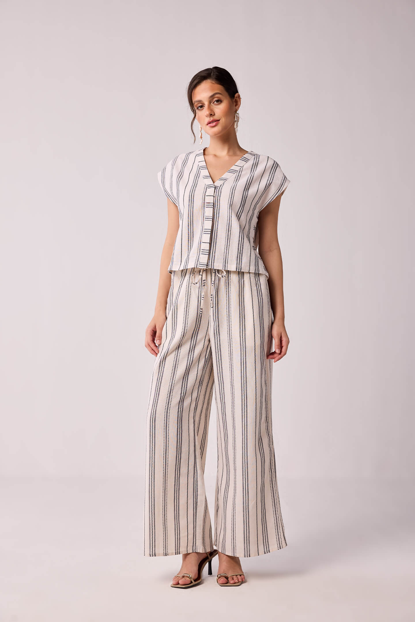 Wide-leg Drawstring Pants in Stripes