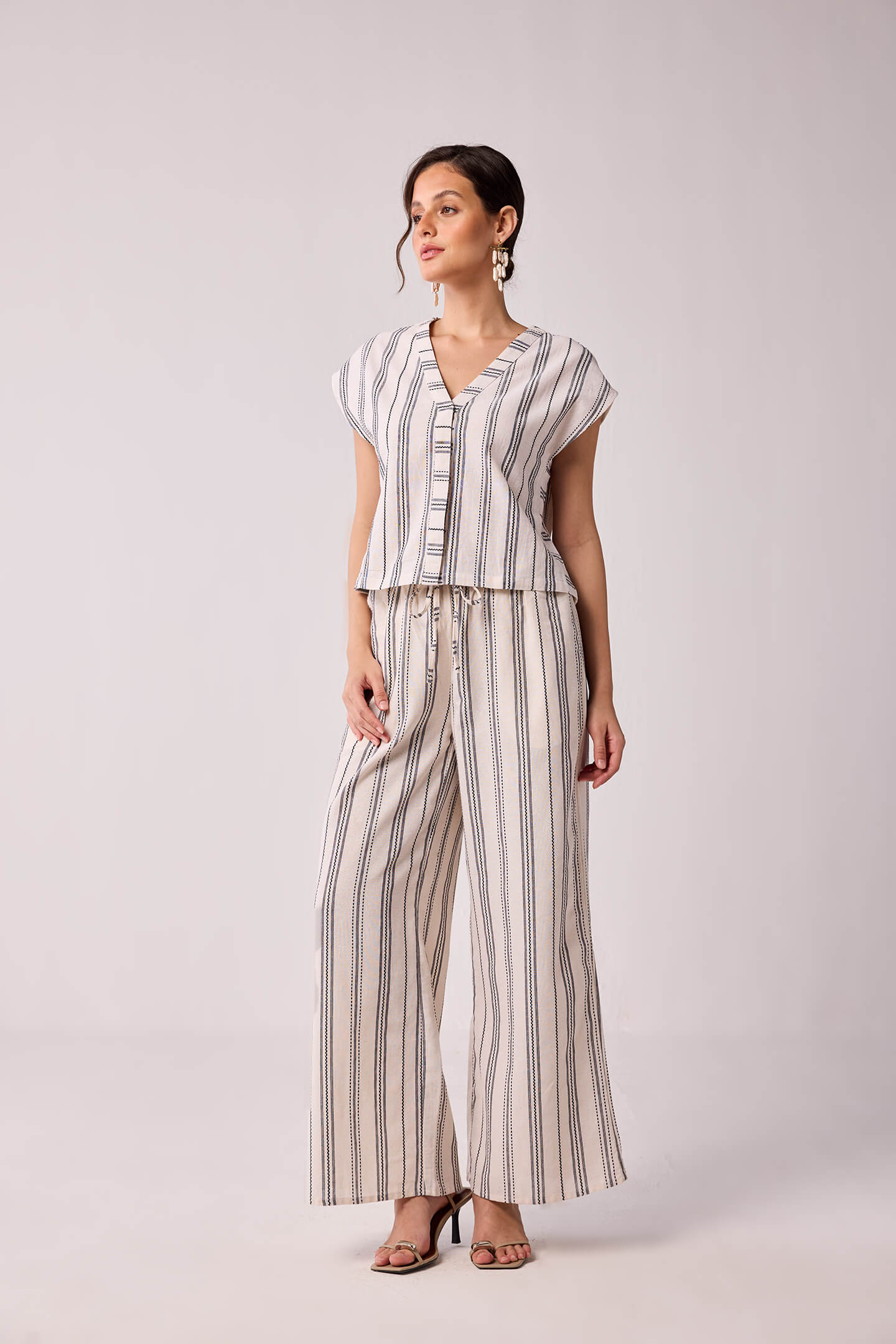 Wide-leg Drawstring Pants in Stripes
