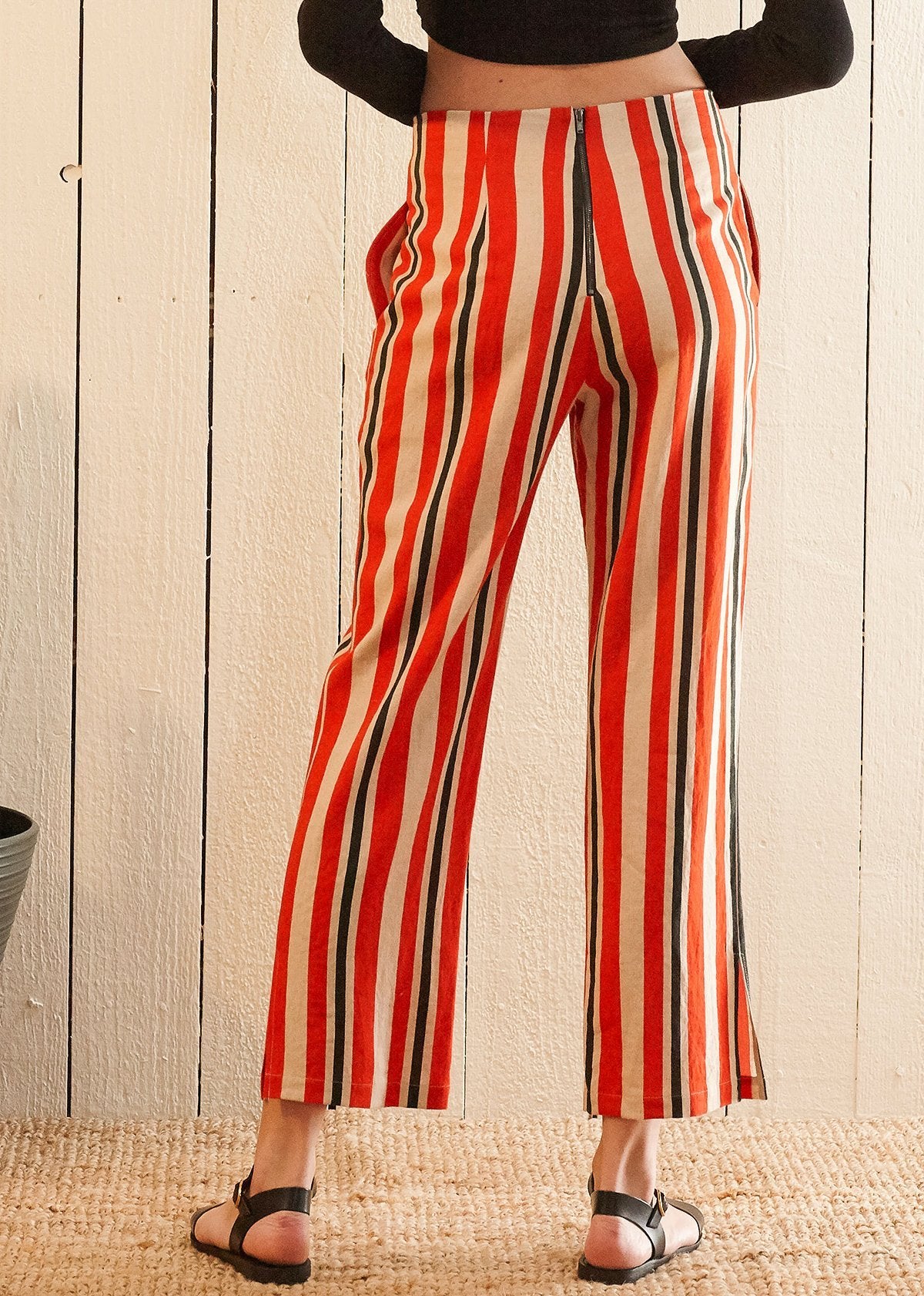 Linen High-Waisted Cropped Pocketed Pants In Poppy Multi Color